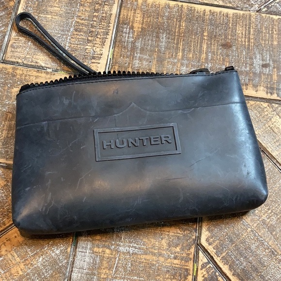 - Hunter for Target small black rubber wristlet - Picture 4 of 4